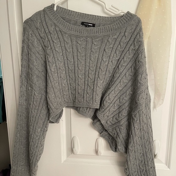 Sweaters - Cropped green sweater